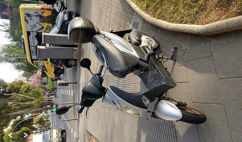 KYMCO AGILITY 50 Plateado 2014 26000 kms Barcelona