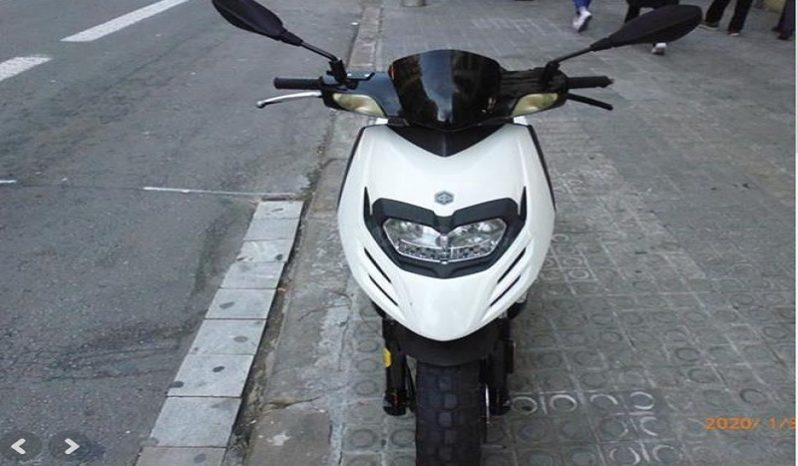 PIAGGIO TYPHOON 50 Blanco 2011 41000 kms Barcelona completo