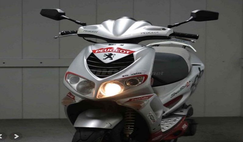 PEUGEOT SPEEDFIGHT Gris 2003 5000 kms Madrid completo