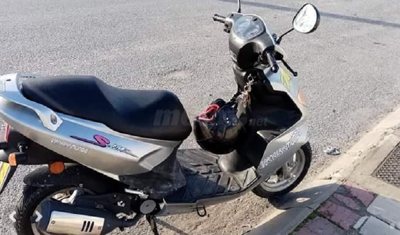 DAELIM S-FIVE Plateado 2002 5000 kms Valladolid