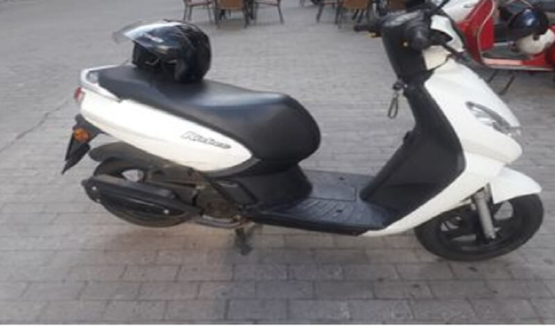 PEUGEOT KISBEE 50 Blanco 2016 6000 kms Sevilla